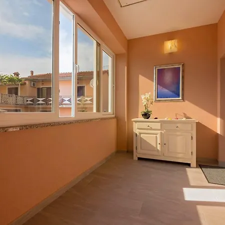 Villa Petra, *