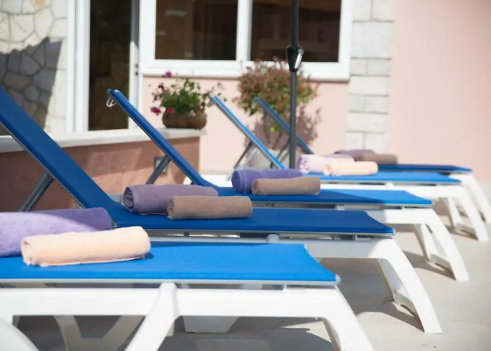 Villa Petra, Kaštelir